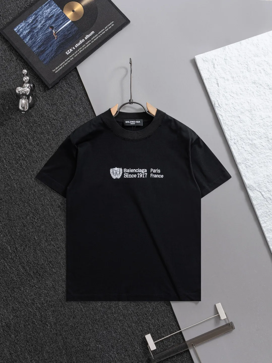 P100✨🔥 [BALENCIAGA] 2026FW short-sleeved T-shirt Premium 26s double yarn 300g fabric embroidery fraying process Color: Black White Green Size: S M L XL 2XL